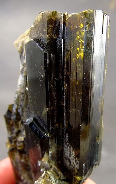 Epidote Crystal helps you to move forward 4130